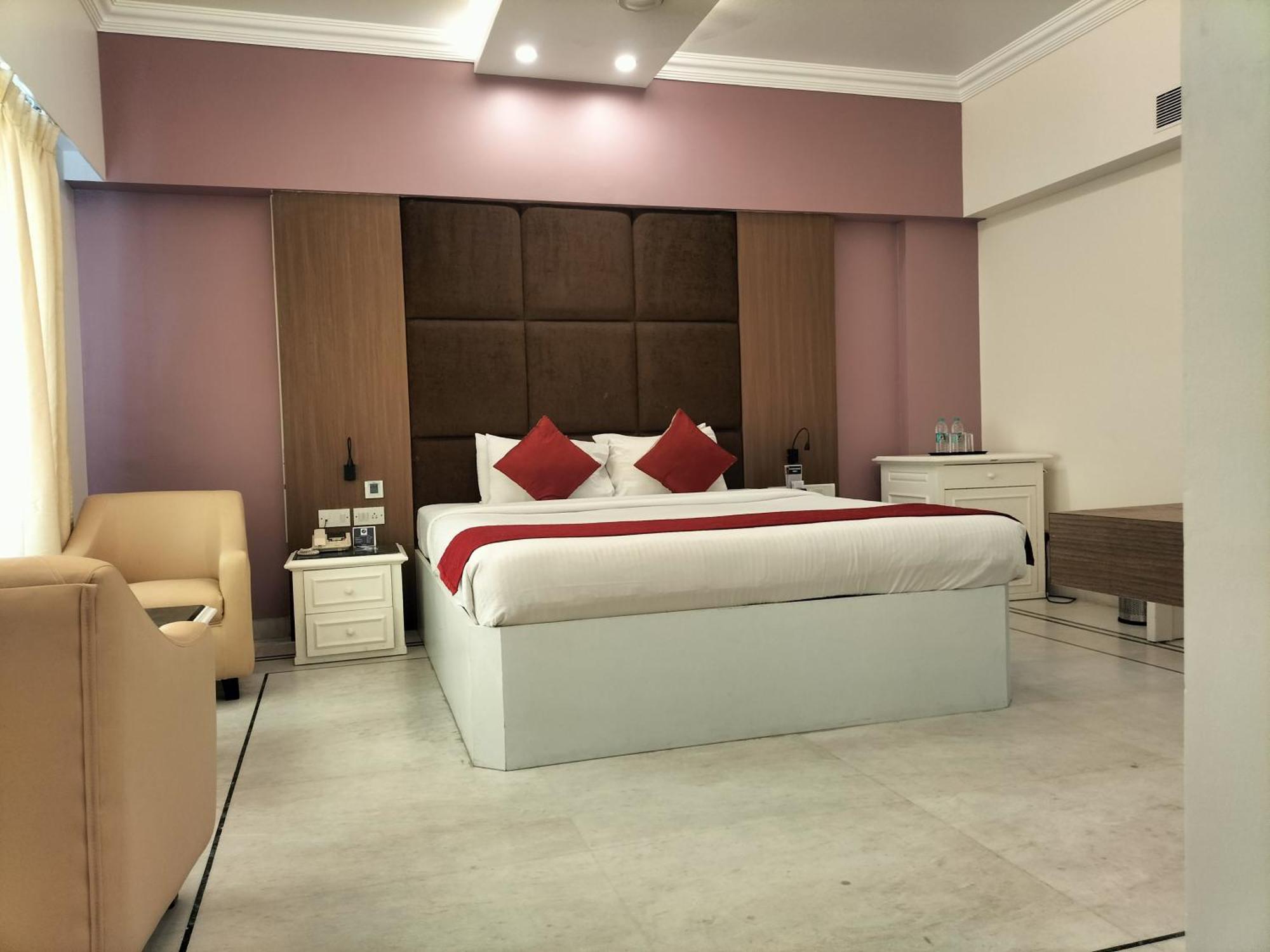 Zip By Spree Hotels Surabi International Vellore Eksteriør bilde